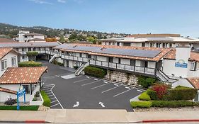 Days Inn By Wyndham Monterey Downtown